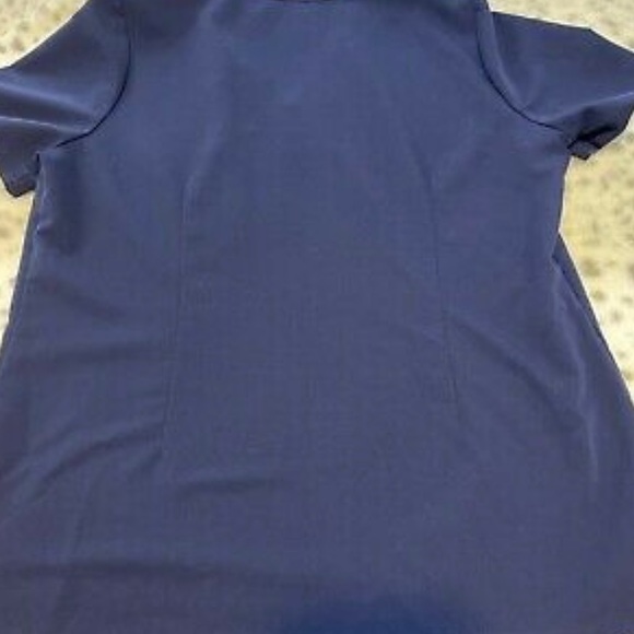 COPY - Figs Navy Blue medium top - Picture 3 of 3